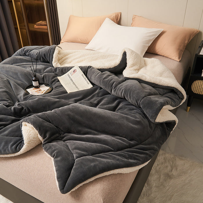 Plovena Reversible sherpa throw with plush fleece