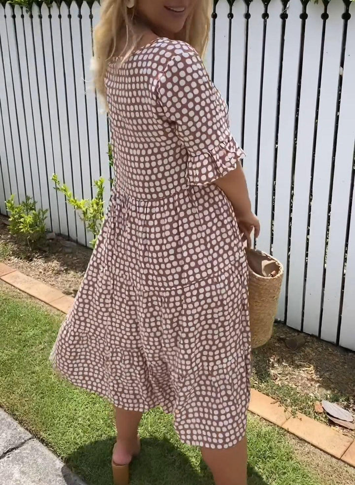 Short-Sleeve Midi Dress for Women in Polka Dot Design, Lightweight Breathable Fabric, Relaxed Fit for Summer Events