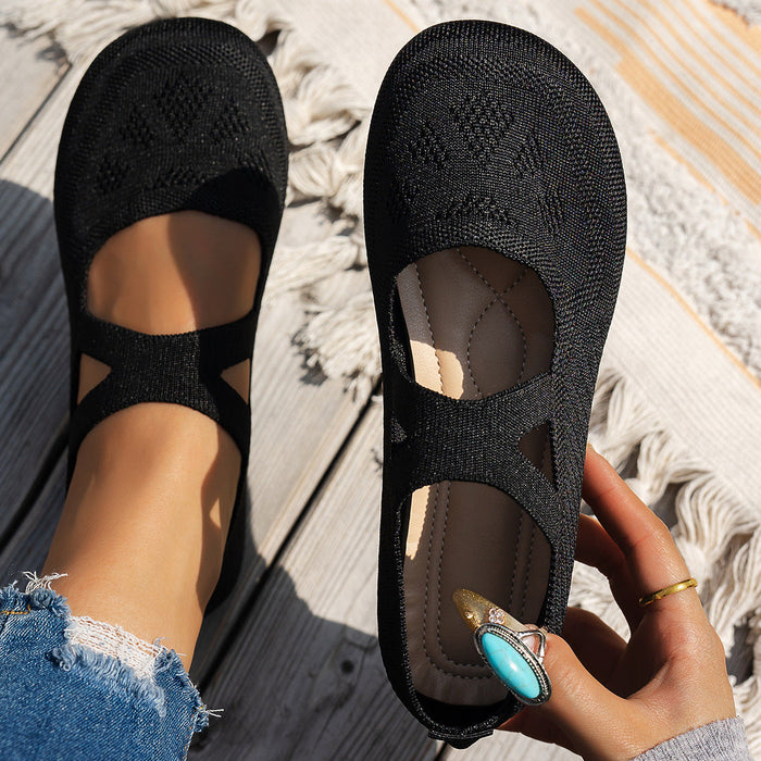 Soft cozy women's everyday flats - round-toe, fabric, casual daily wear for work and travel