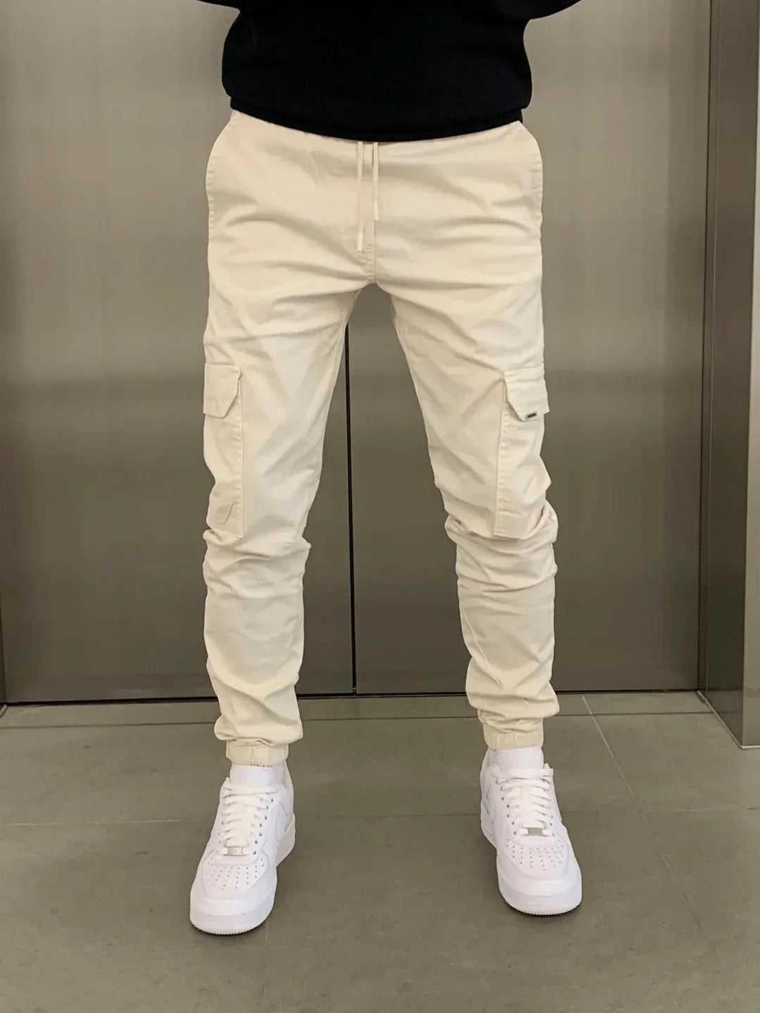 Comfortable Loose Fit  Cargo Trousers for Women with Practical Pockets and Elastic Waistband