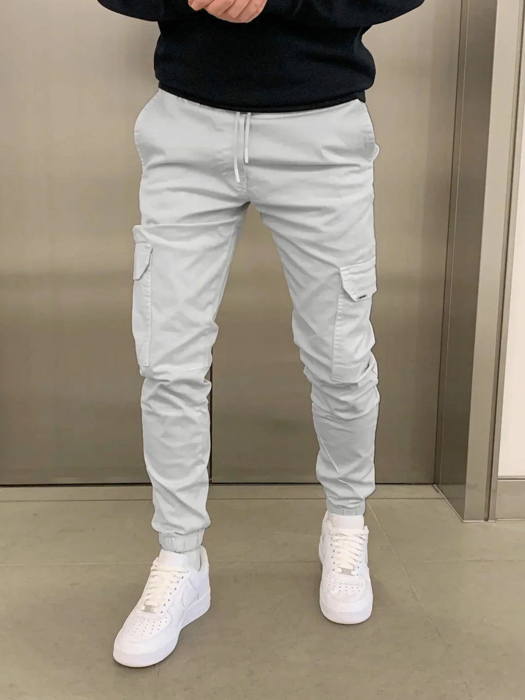 Comfortable Loose Fit  Cargo Trousers for Women with Practical Pockets and Elastic Waistband