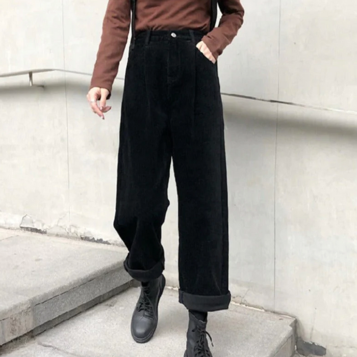 Breathable men’s corduroy Trousers – relaxed fit, durable fabric, for casual wear