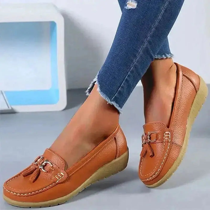 Women's Orthopaedic Moccasins, Breathable PU Leather Ladies Moccasin Shoes for Comfort and Support