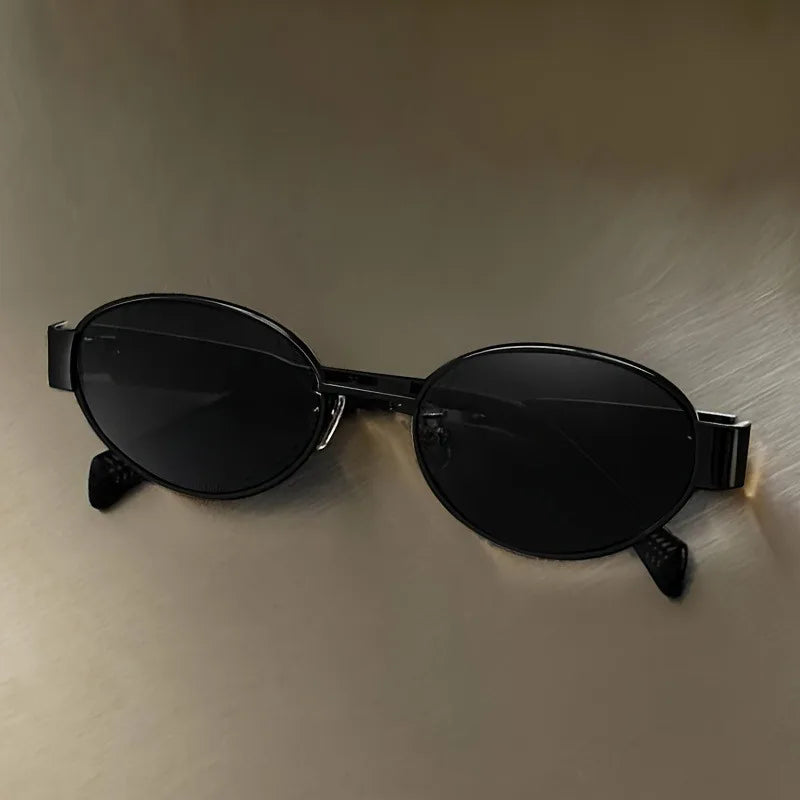 Lightweight women’s oval sunglasses – metal frame, UV400 protection, for everyday wear