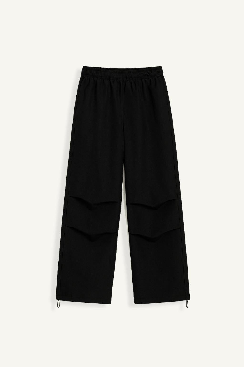 Black Parachute Trousers with Adjustable Waist, Multiple Pockets, Lightweight Fabric for Casual and Urban Style