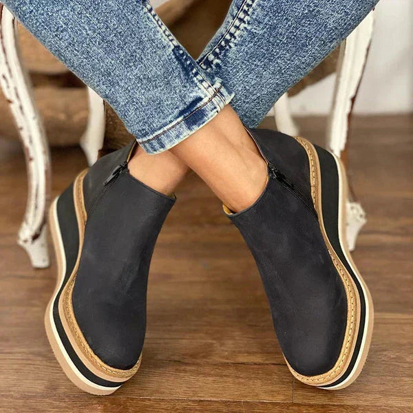 Luxurious Women's Leather Boots with Medium-High Heel for All-Day Comfort and Classic Style