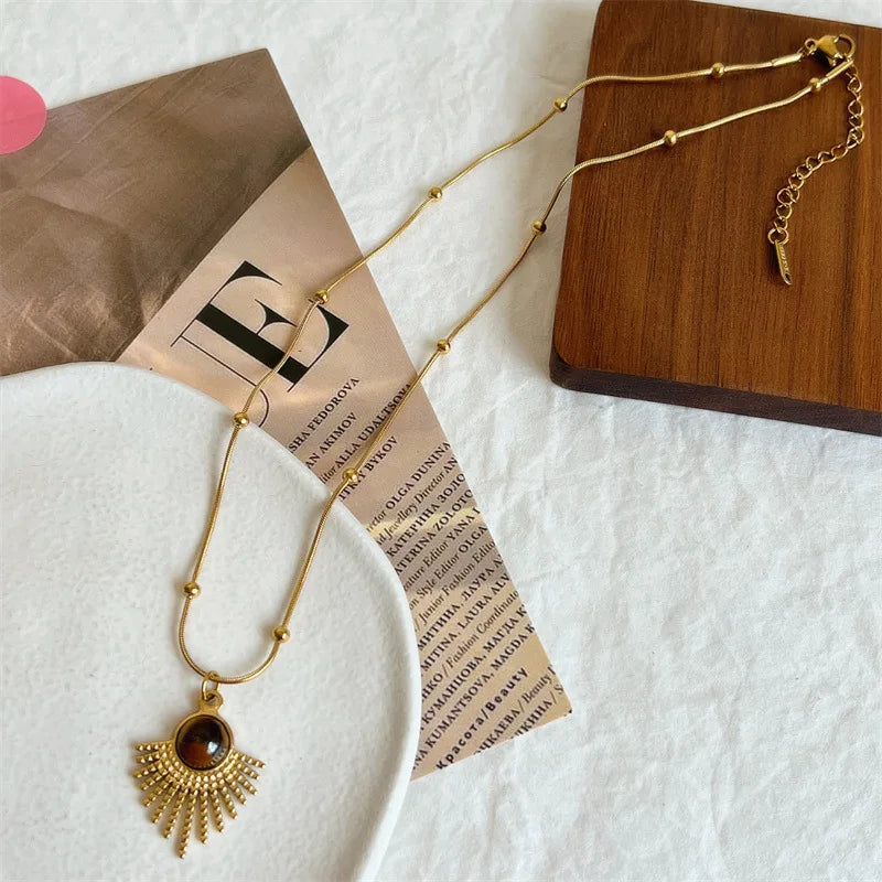Layered Gold Tone Necklace Set With Resin Stone Pendants Boho Statement jewellery Gift Idea Fall 2026