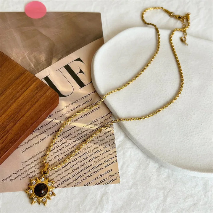 Layered Gold Tone Necklace Set With Resin Stone Pendants Boho Statement jewellery Gift Idea Fall 2026