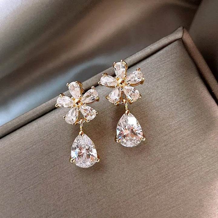 Crystal Flower Earrings Pearl Drop Gold Tone – Korean Style Party jewellery, Fall 2026 Gift Idea