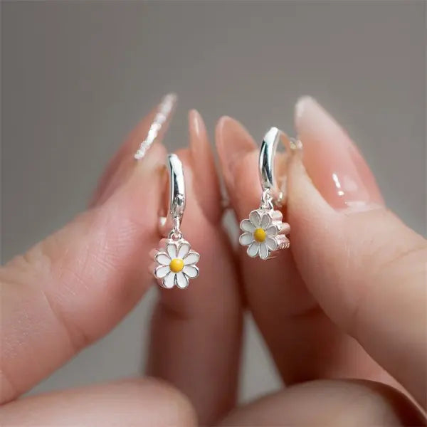 Crystal Flower Earrings Pearl Drop Gold Tone – Korean Style Party jewellery, Fall 2026 Gift Idea