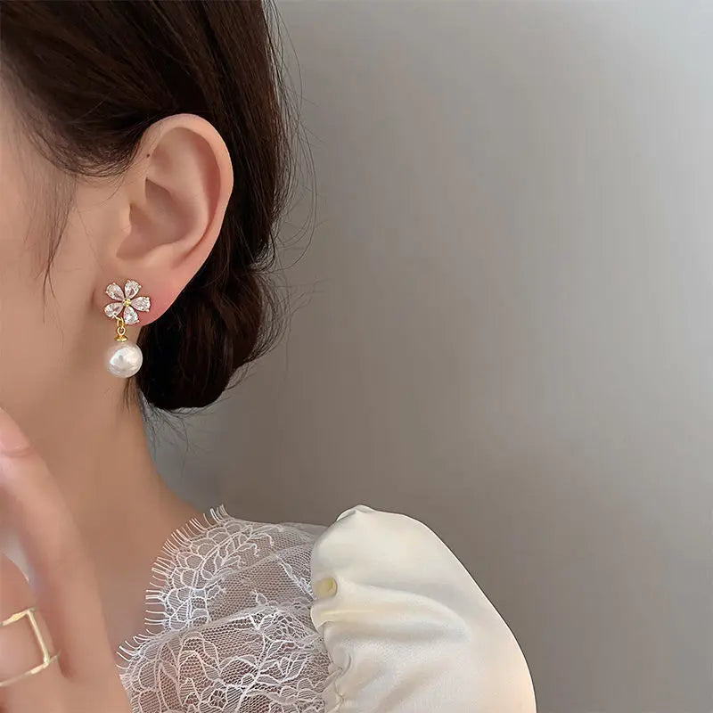 Crystal Flower Earrings Pearl Drop Gold Tone – Korean Style Party jewellery, Fall 2026 Gift Idea