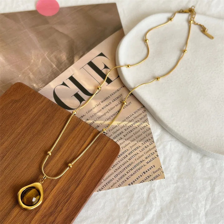 Layered Gold Tone Necklace Set With Resin Stone Pendants Boho Statement jewellery Gift Idea Fall 2026