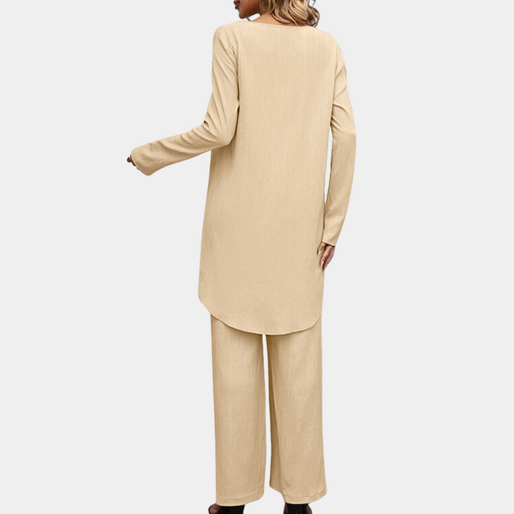 Lightweight women’s loungewear set – long sleeve top and wide-leg Trousers, soft, for summer