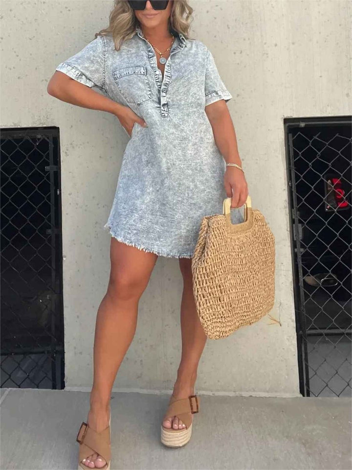 Relaxed Denim Dress for Women, Comfortable Fit, Versatile Knee-Length Style for Casual and Semi-Formal Occasions