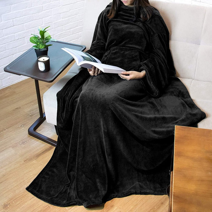 Plovena Long sleeved blanket with a front pocket
