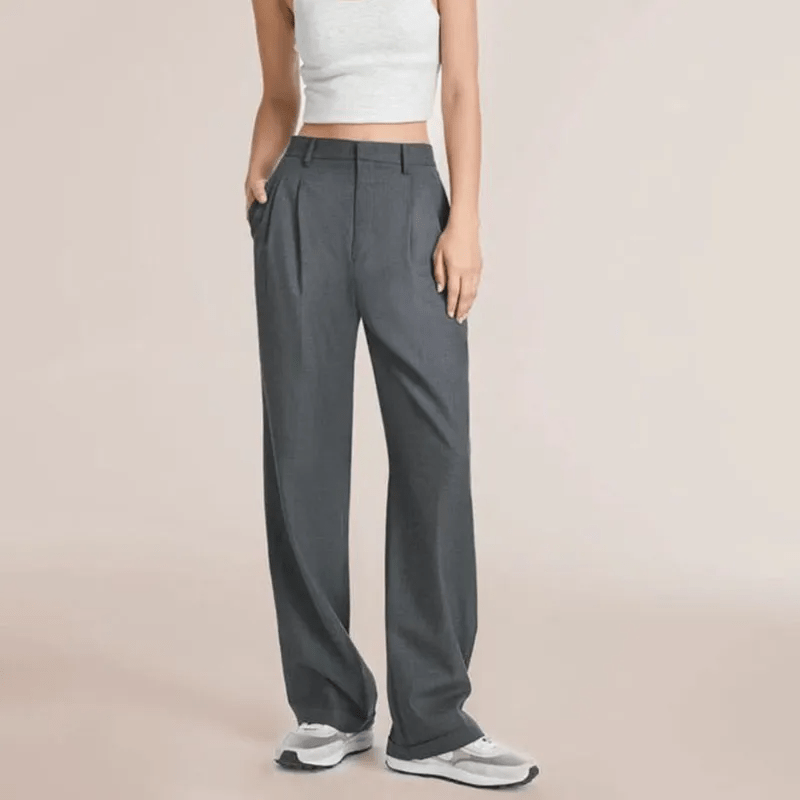 Pleated Trousers for Women, High-Quality Relaxed Fit Trousers with Sophisticated Design, Versatile for Casual and Formal Wear